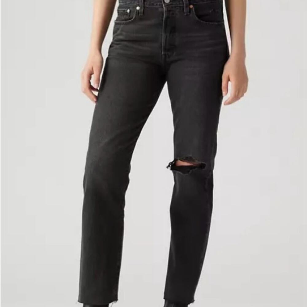 Levi’s Wedgie Straight Button Fly Black  Jeans with Distressed Detail size 25